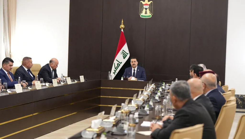 العراق يسمح لقوات الحشد الشعبي "بالعمل بمبدأ حقّ الردّ والدّفاع عن النّفس" بعد هجمات على مقرّها