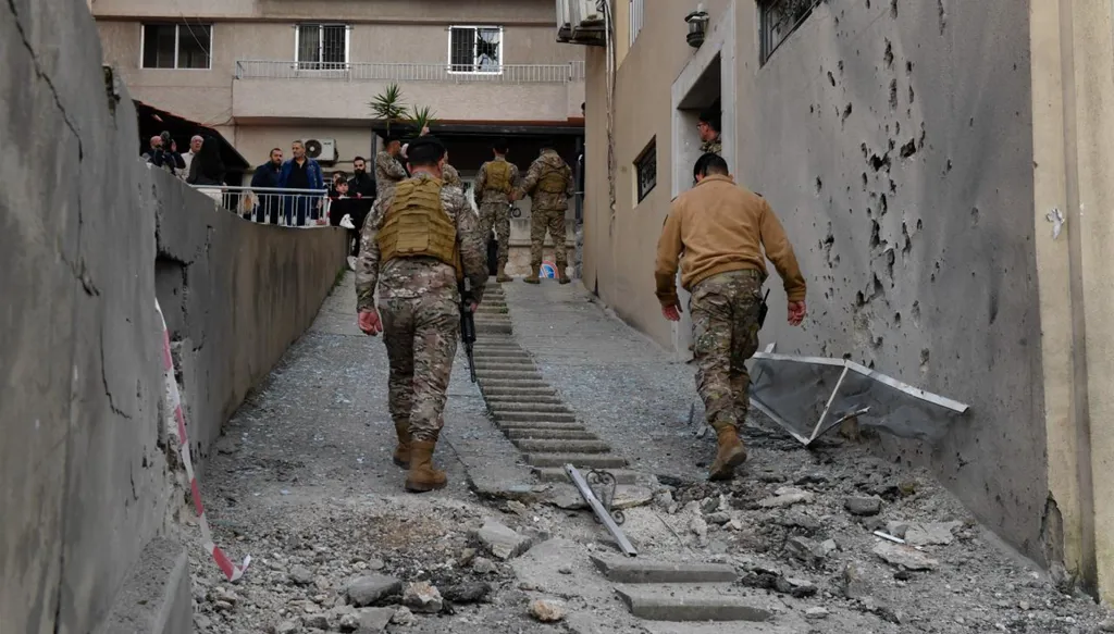 ربط لبنان بطهران في المفاوضات لمصلحته أو على حسابه؟