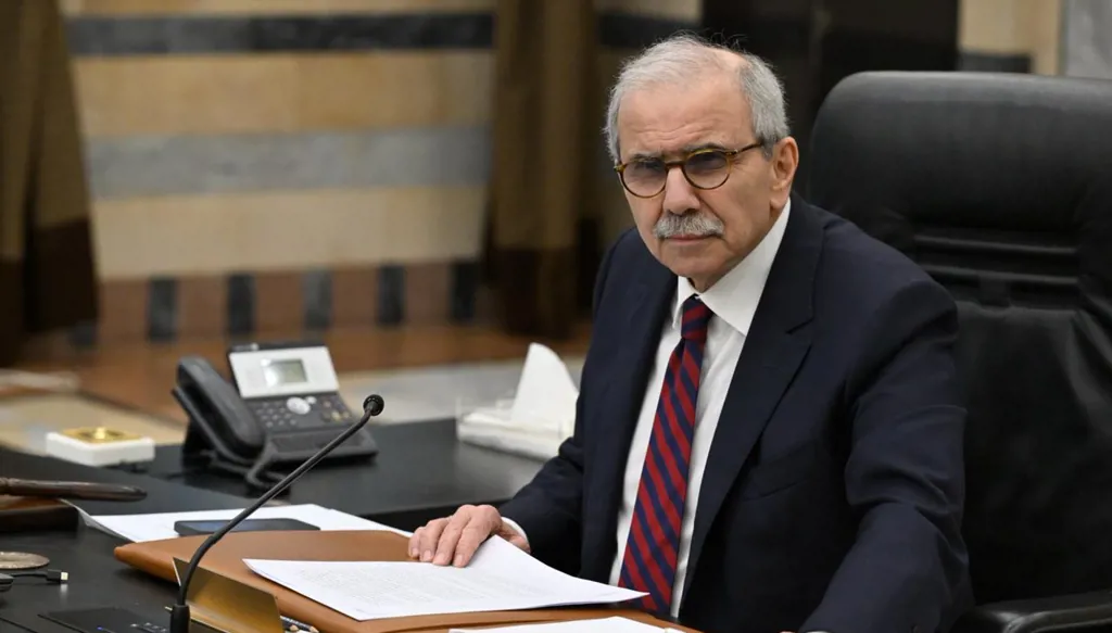 لبنان يعلن الخميس يوم حداد وطني وإقفال الإدارات حدادا على ضحايا الغارات الإسرائيلية