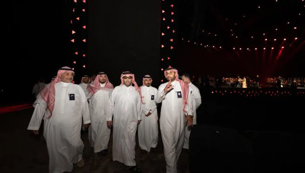 جدّة تتألّق بالترفيه... تركي آل الشيخ يفتتح مقر "بنش مارك"