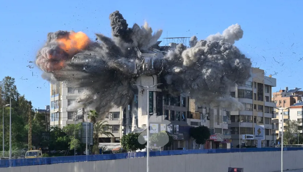 نتنياهو يفصل بين الملفين اللبناني والإيراني... وكاتس يؤكّد توسيع المنطقة العازلة جنوب الليطاني