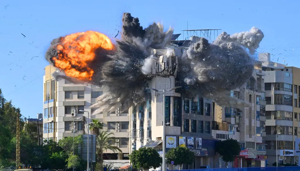 إسرائيل تعلن ضرب 3500 هدف في لبنان خلال شهر