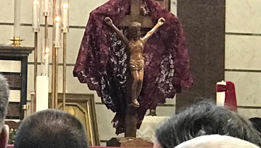 لبنان يحيي يوم الجمعة العظيمة... الراعي: لفتح ممرات إنسانية إلى الصامدين في قراهم (صور - فيديو)