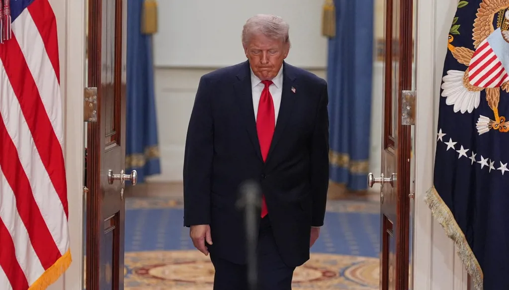 "إعادة إيران إلى العصر الحجري"... ماذا يعني دونالد ترامب؟