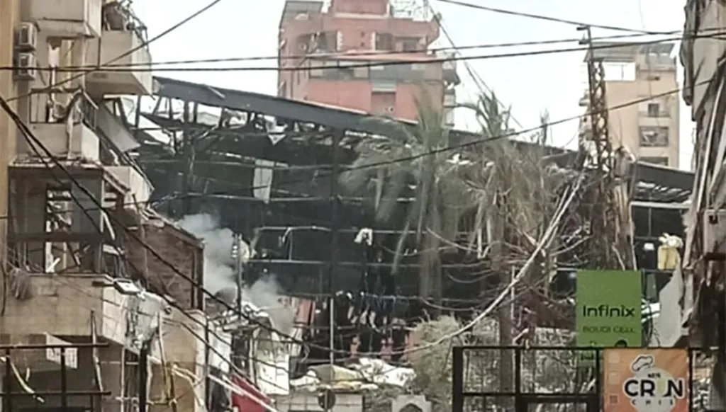 إسرائيل تستهدف مجمع "سيد الشهداء" في الضاحية الجنوبية... دمار واسع يطال رمزاً بارزاً لـ"حزب الله" (صور)