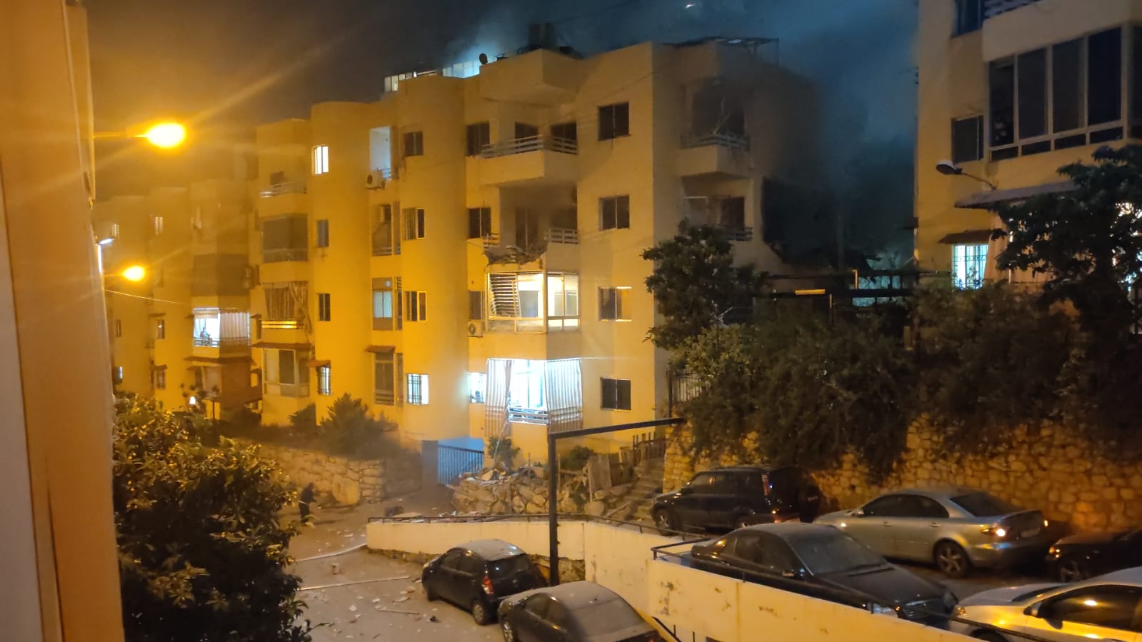 الشقة المستهدفة في عين سعادة.