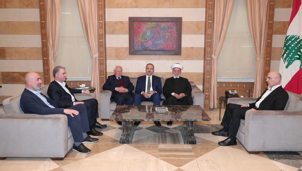 الحجار يوجه بتشديد الإجراءات الأمنية والتنسيق مع الجيش والبلديات لحماية الاستقرار