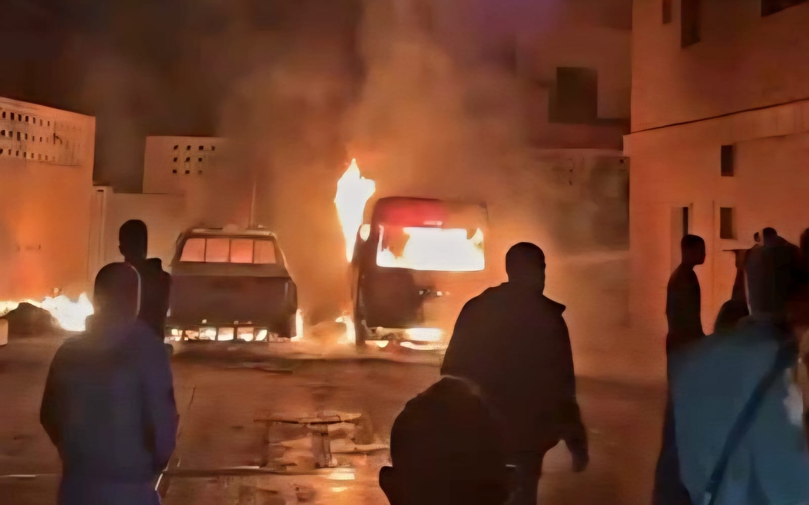 احتراق الآليات.