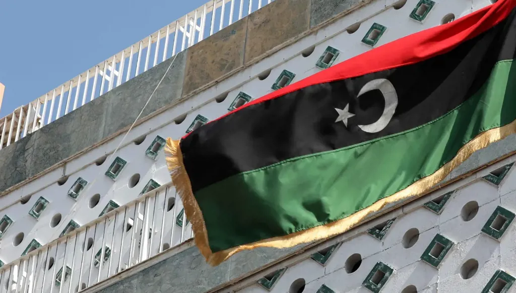 اضطراب هرمز يدفع اليونان نحو ليبيا… طموح أوروبي يصطدم بواقع هشّ