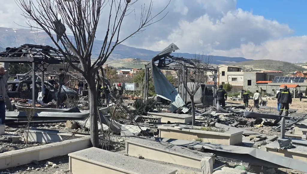 إسرائيل تعمل لإقامة "منطقة صفراء" تستغلّها في المفاوضات