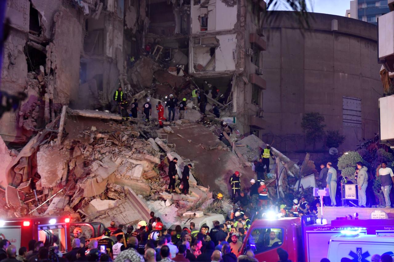 الغارة الإسرائيلية على تلة الخياط في بيروت (تصوير حسام شبارو).