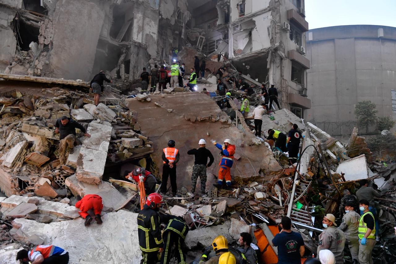 الغارة الإسرائيلية على تلة الخياط في بيروت (تصوير حسام شبارو).