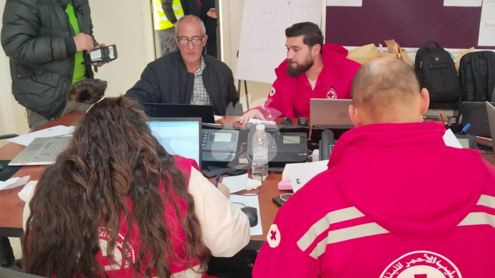 غرفة وحدة إدارة الكوارث في صور (أحمد منتش). 