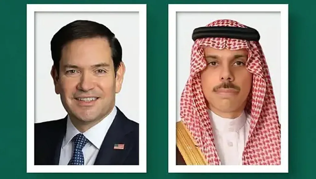 السعودية وأميركا تناقشان سبل إبقاء مضيق هرمز مفتوحا