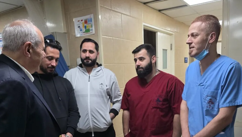 ملحم خلف يجول في الجنوب بعد الهدنة…  ويؤكد دعم صمود الأهالي