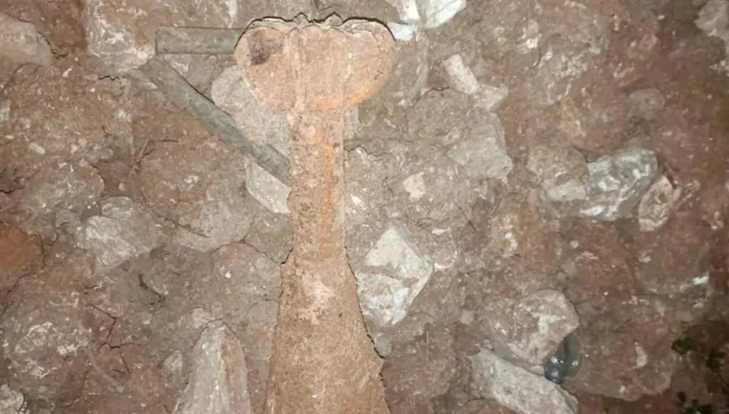 بالصورة... العثور على قذيفة "هاون" غير منفجرة في الضنية