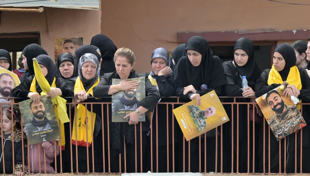 الحزب" يرفض دخول تفاوض لن يُدعَى إليه"