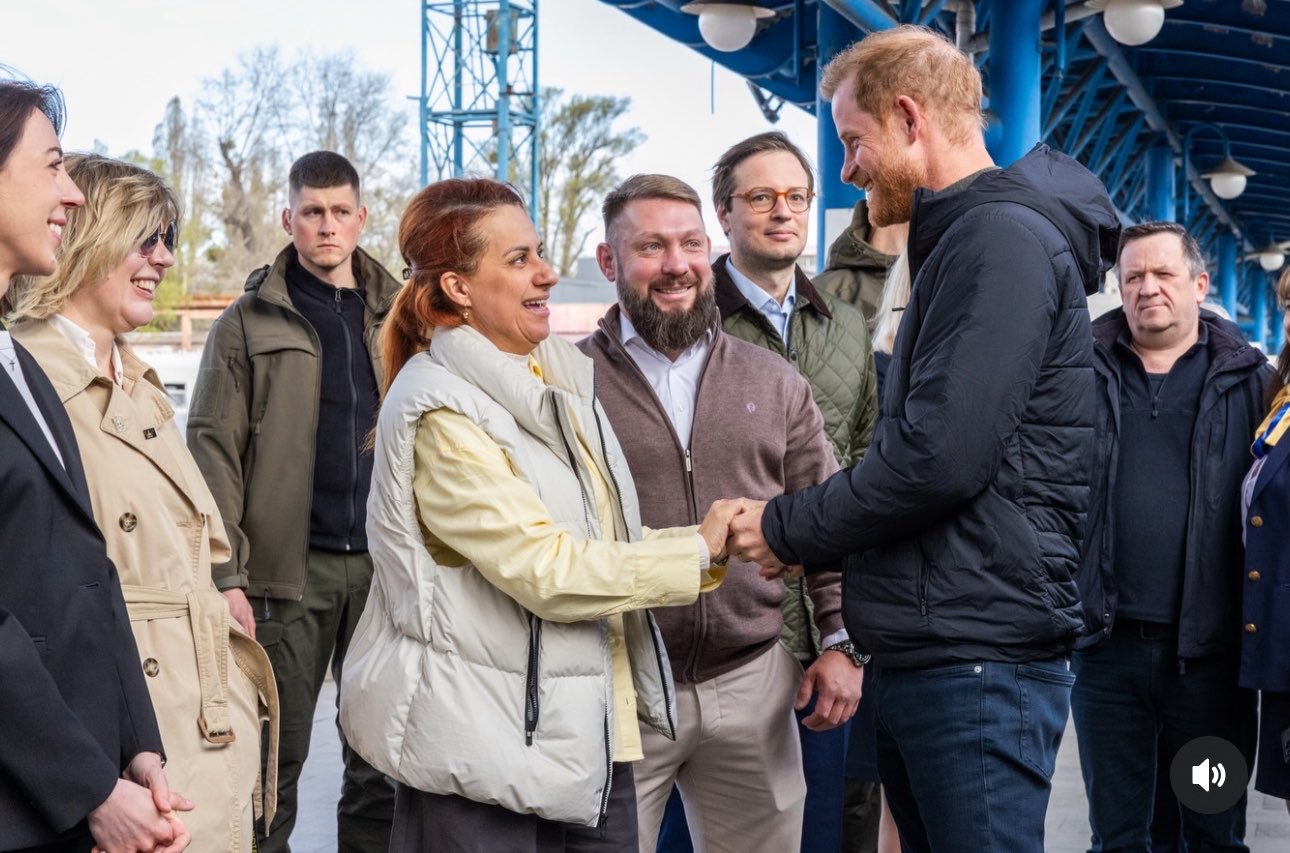 الأمير هاري في كييف. (صورة متداولة)