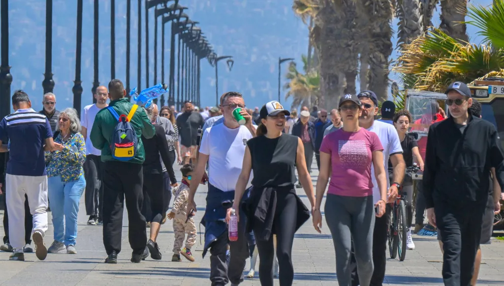 ويك أند آخر في الهدنة… بيروت مسرح الحياة المتناقضة