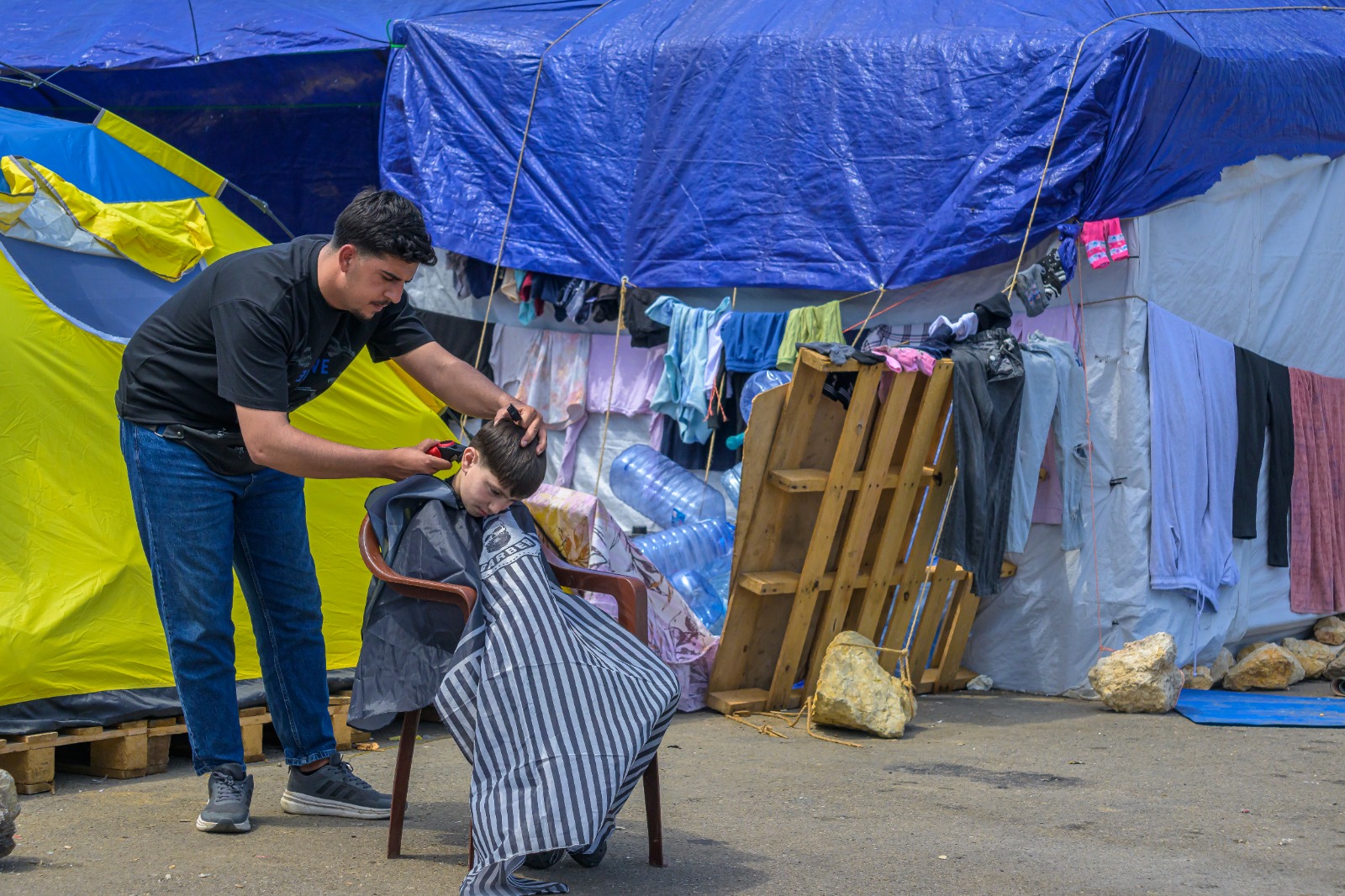 خيم النازحين عند واجهة بيروت البحرية. (نبيل اسماعيل)