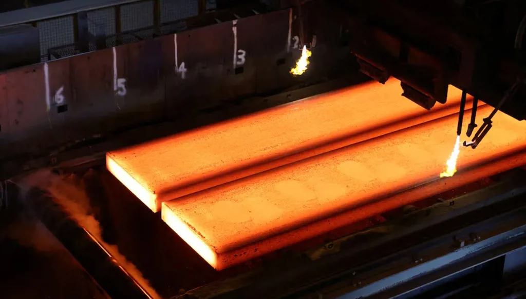 مادة ذات أهمية استراتيجية... إيران تحظر صادرات الصلب