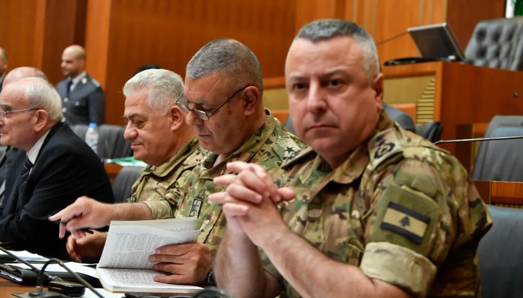 جلسة مشتركة للجان في مجلس النواب اللبناني (حسام شبارو). 