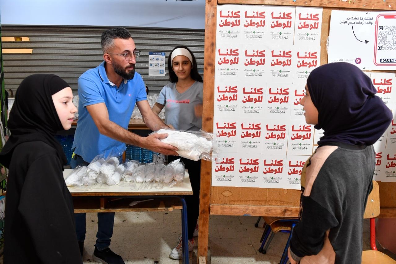 نازحون جراء الحرب الإسرائيلية على لبنان (حسام شبارو). 