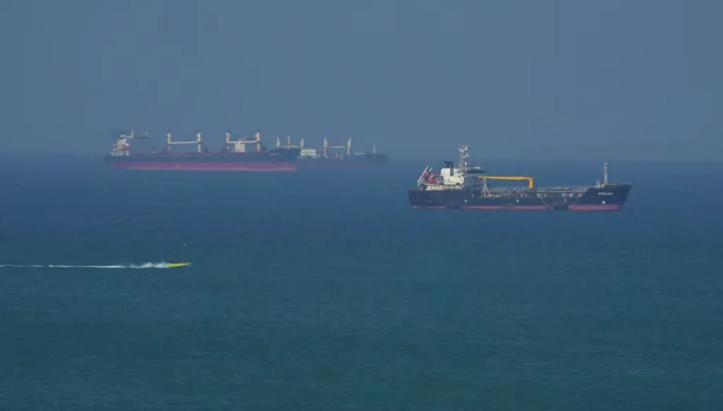 "آلية الحرية البحرية"... واشنطن تحشد تحالفاً دولياً لتأمين مضيق هرمز