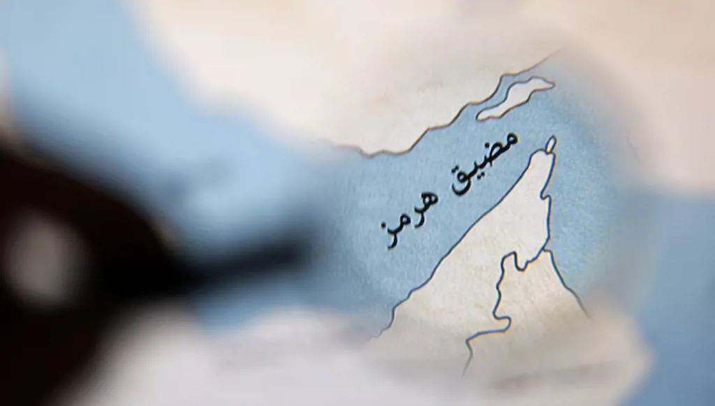 الحرس الثوري الإيراني يكشف عن خريطة جديدة تصور مضيق هرمز تحت سيطرته