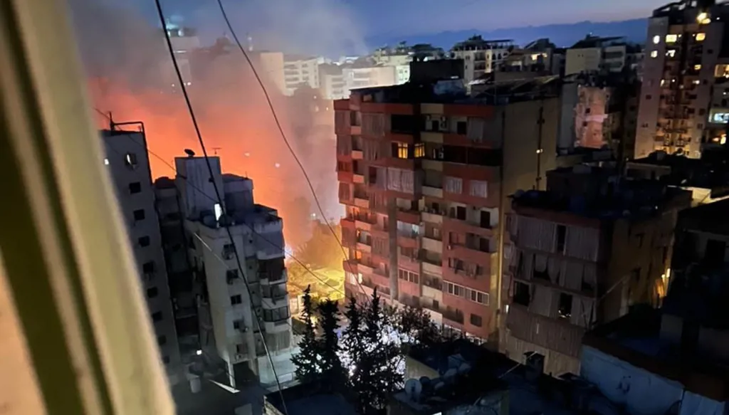 غارة على الضّاحية الجنوبيّة لبيروت... نتنياهو وكاتس يعلنان استهداف قائد "قوّة الرّضوان"