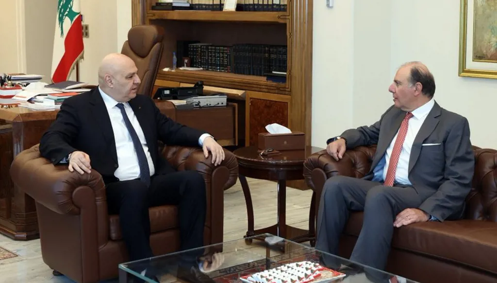 جوزف عون عرض مع حاكم مصرف لبنان الاستقرار النقدي... وكريم سعيد يزور واشنطن قريباً
