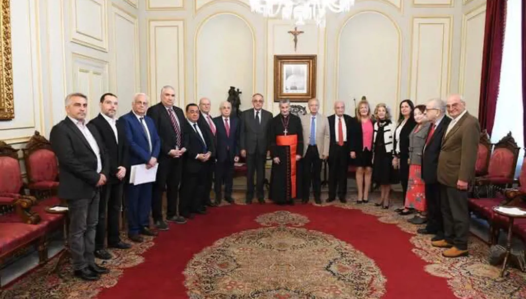 وزير الدفاع اللبناني من بكركي: لبنان ذاهب إلى السلام لا الاستسلام