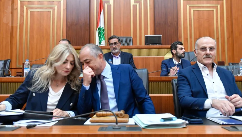 جانب من الجلسة (حسام شبارو). 