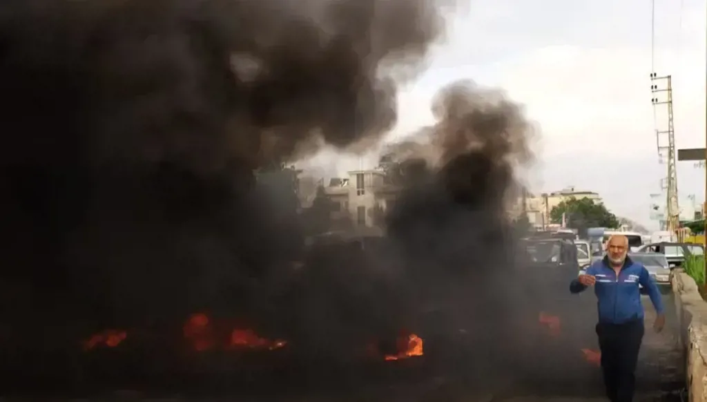 Blocking of the Aabdeh–Halba road in Akkar Governorate.