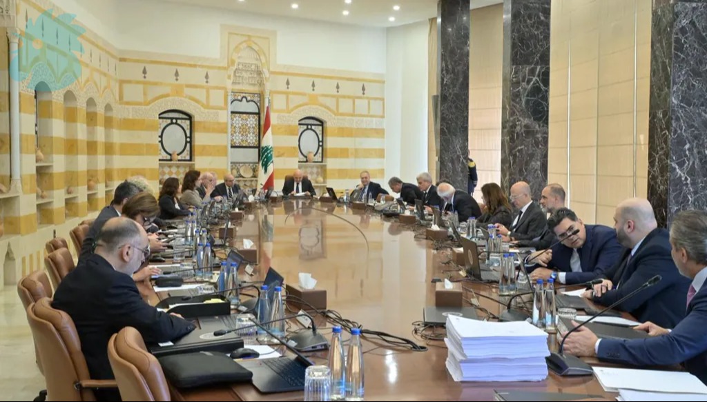 مجلس الوزراء اللبناني: لجنة مشتركة مع سوريا قريباً وإدانة للاعتداءات الإسرائيلية على المسعفين والصحافيين