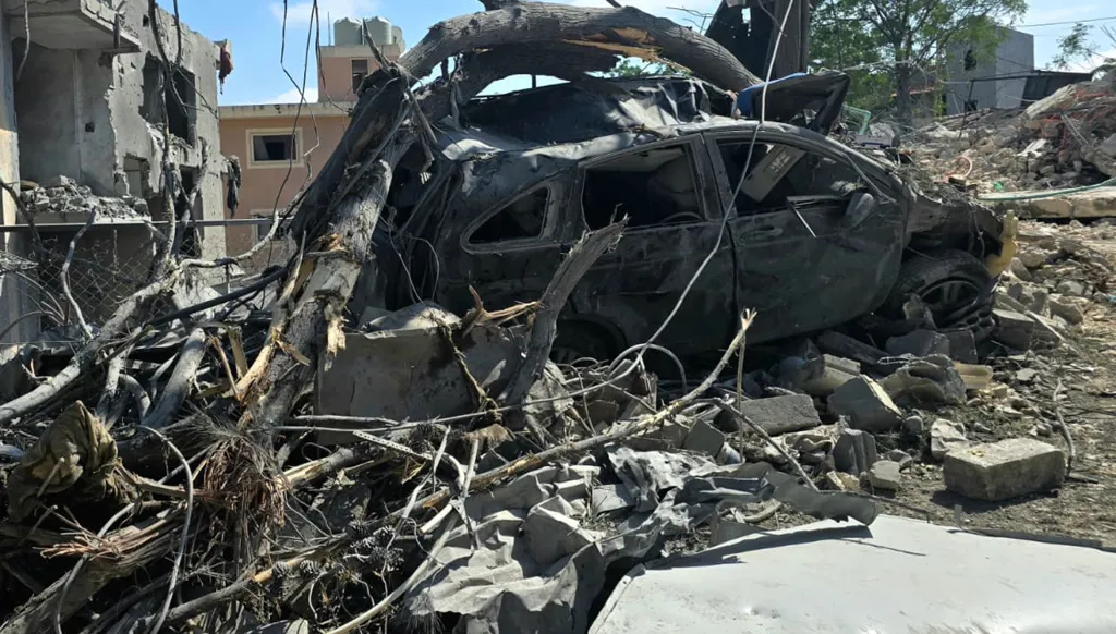 الدمار في معركة (أحمد منتش). 