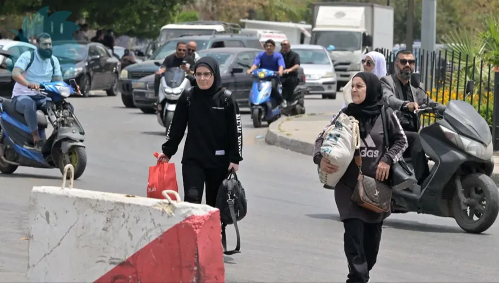 Displacement from the southern suburbs of Beirut (Nabil Ismail).