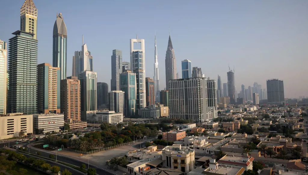 مركز دبي للسلع يطلق حزمة حوافز لدعم 26 ألف شركة وخفض تكاليف التشغيل