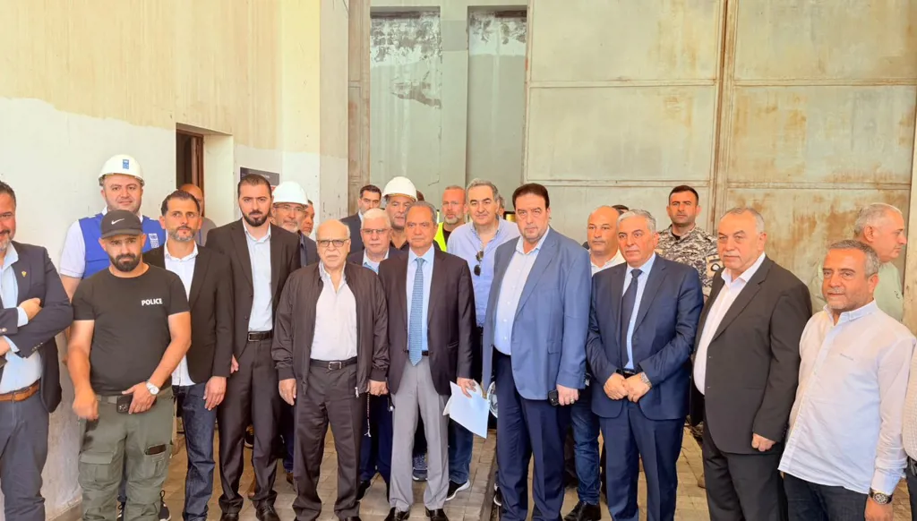 جولة وزير الطاقة والمياه في نهر البارد