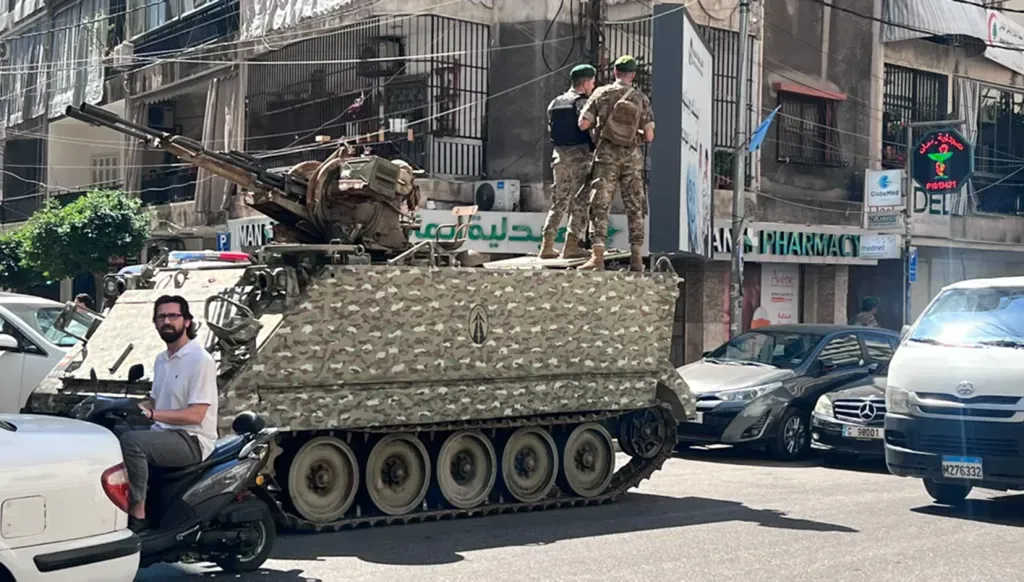 اشتباك عائشة بكار يسقط شعار "بيروت خالية من السلاح"