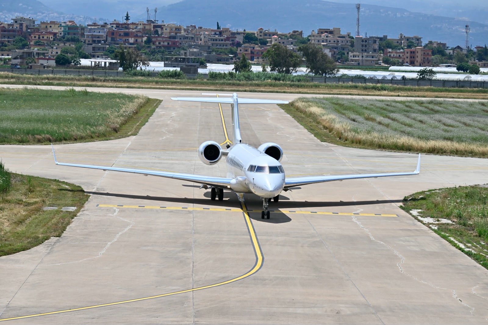 Arrival of the Lebanese Prime Minister at Qlayaat Airport for its inauguration (Houssam Shbaro)