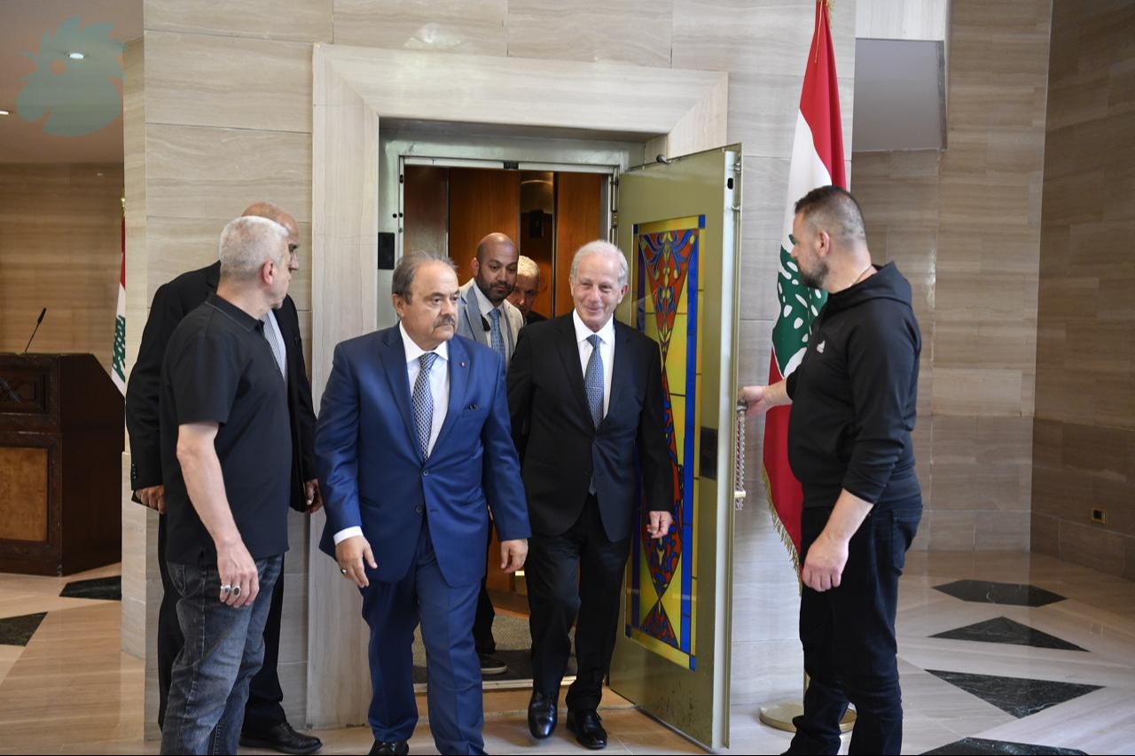 السفر الأميركي في عين التينة (نبيل إسماعيل). 
