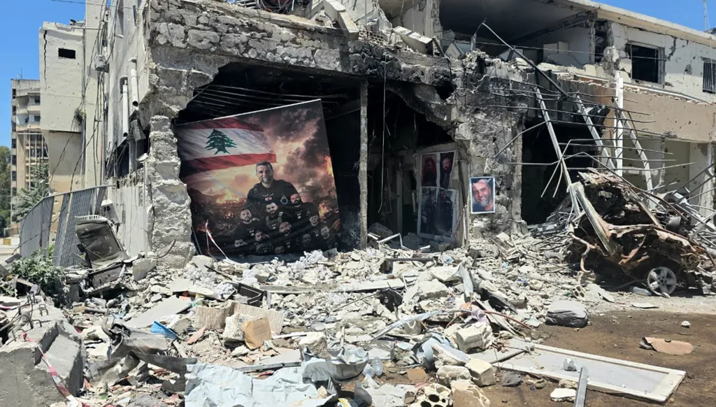 صور عناصر أمن الدولة الذين استشهدوا في غارة على مركزهم في النبطية (أحمد منتش).