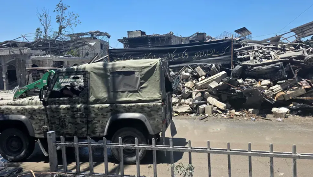 Lebanese Army vehicle in the city of Nabatieh (Ahmad Montash).