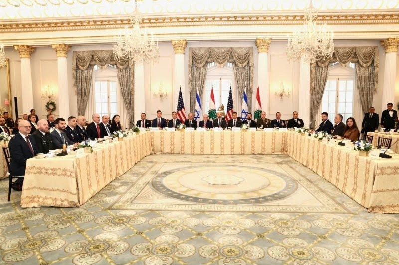 صورة نشرتها وسائل إعلام إسرائيلية للجولة الخامسة من المفاوضات اللبنانية الإسرائيلية في واشنطن