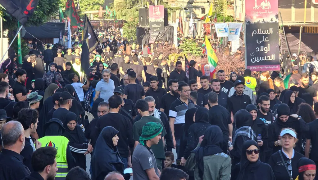 عشرات الآلاف يحيون عاشوراء في بعلبك وسط إجراءات أمنية مُشدّدة (صور)