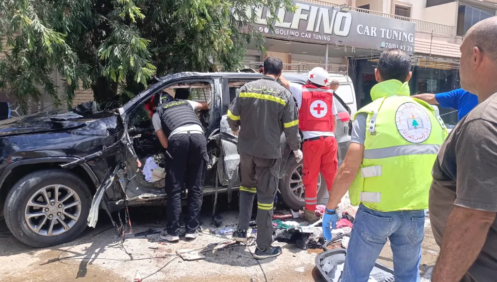 استهداف سيارة في النبطية الفوقا... ومقتل أربعة أشخاص بينهم مديرة مدرسة