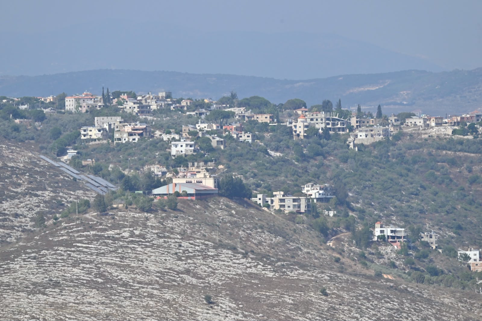 بلدة فرون (حسام شبارو).