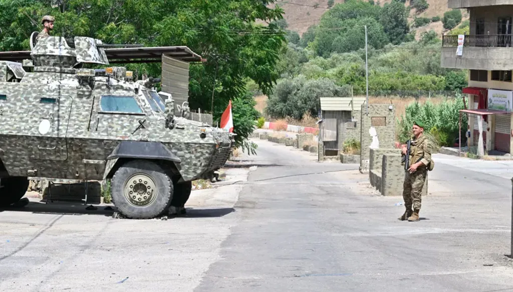 الجيش اللبناني ينتشر في بلدةى فرون جنوبي لبنان (حسام شبارو).