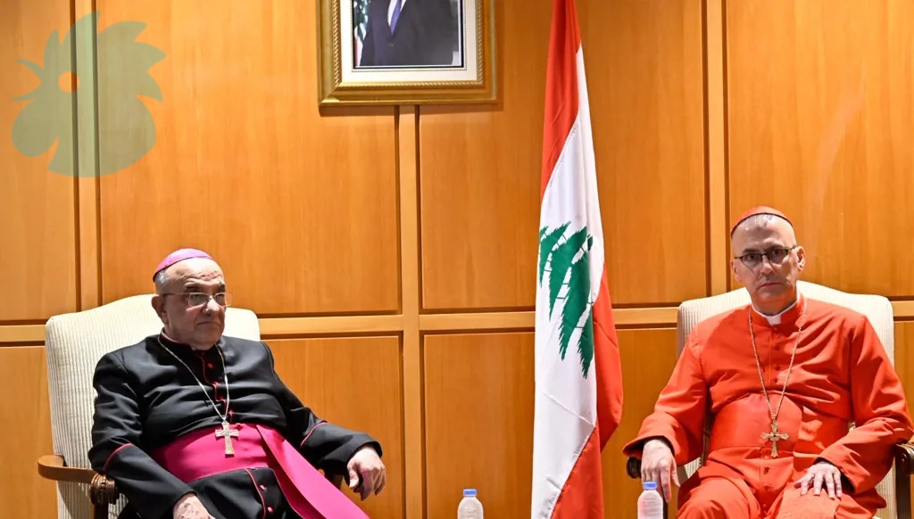 بطريرك الكنيسة الكلدانية في العراق والعالم في بيروت